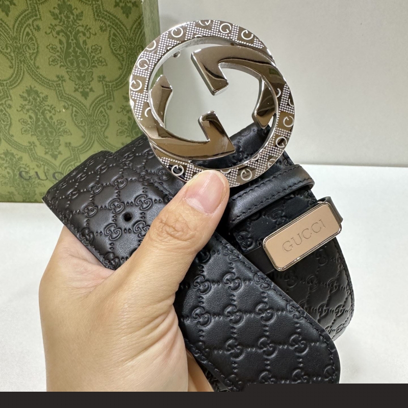 G*u*i belts